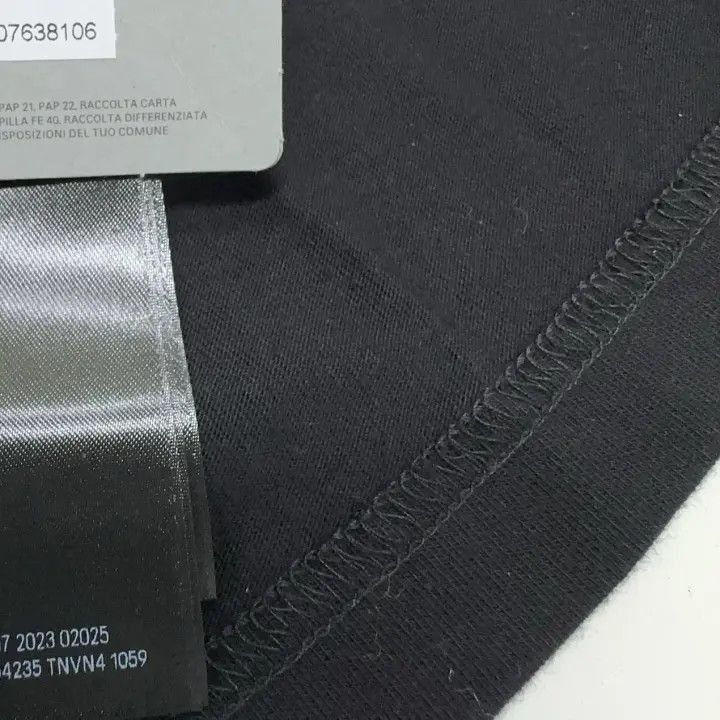 Balenciaga Balenciaga Balenciaga SS23 Letter Print TShirt -2507 Size US L / EU 52-54 / 3 - 8 Thumbnail