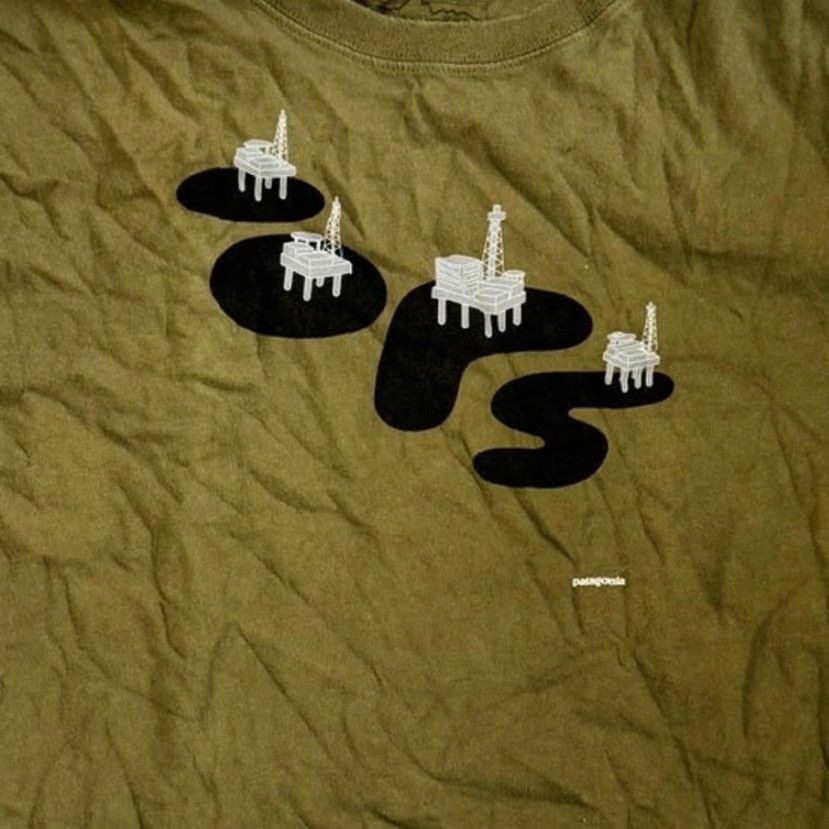 Patagonia Patagonia Men's Oops Oil Spill Organic Cotton T-Shirt Quartz Olive Sz L Slim Fit Size US M / EU 48-50 / 2 - 3 Thumbnail
