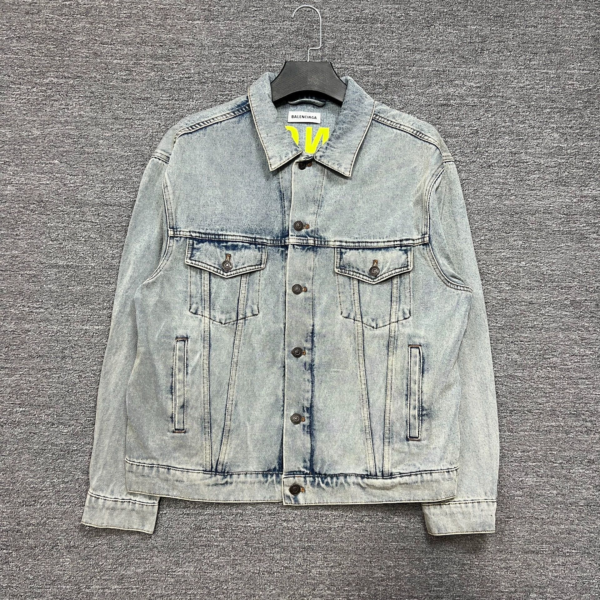 Balenciaga Balenciaga back fluorescent green logo denim jacket Size US XS / EU 42 / 0 - 1 Thumbnail