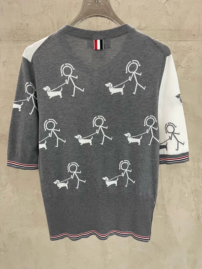 Thom Browne Thom Browne size1 Gray and white striped dog walking man kn Size US S / EU 44-46 / 1 - 4 Thumbnail