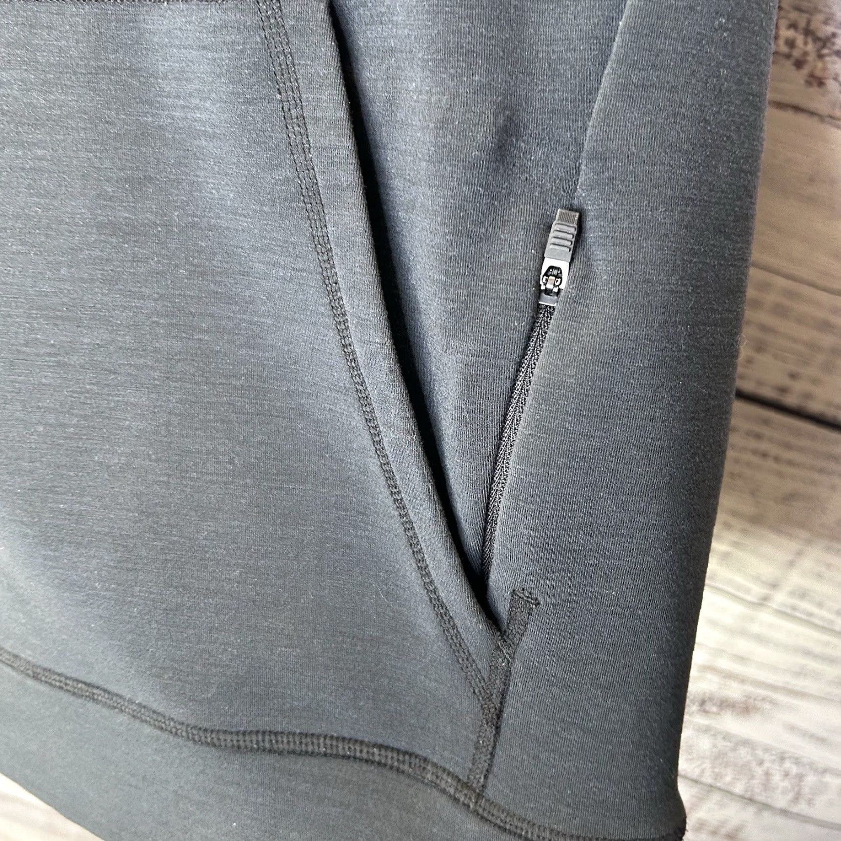 Ten Thousand Ten Thousand Merino Tech Hoodie Sweatshirt Pullover Training Gym Black Medium Men Hoodie Pullover Hooded Pockets Logo Knit Solid Pattern Size US M / EU 48-50 / 2 - 4 Thumbnail