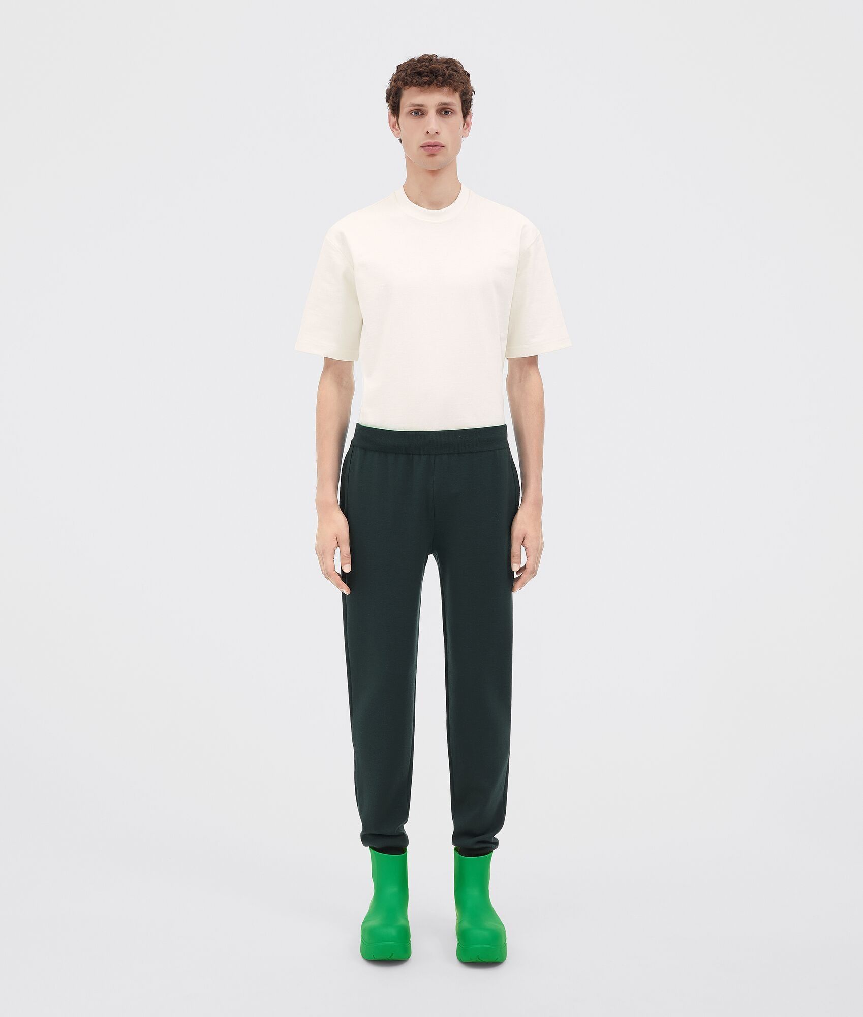 o1n1vont1224 Trousers in Inkwell