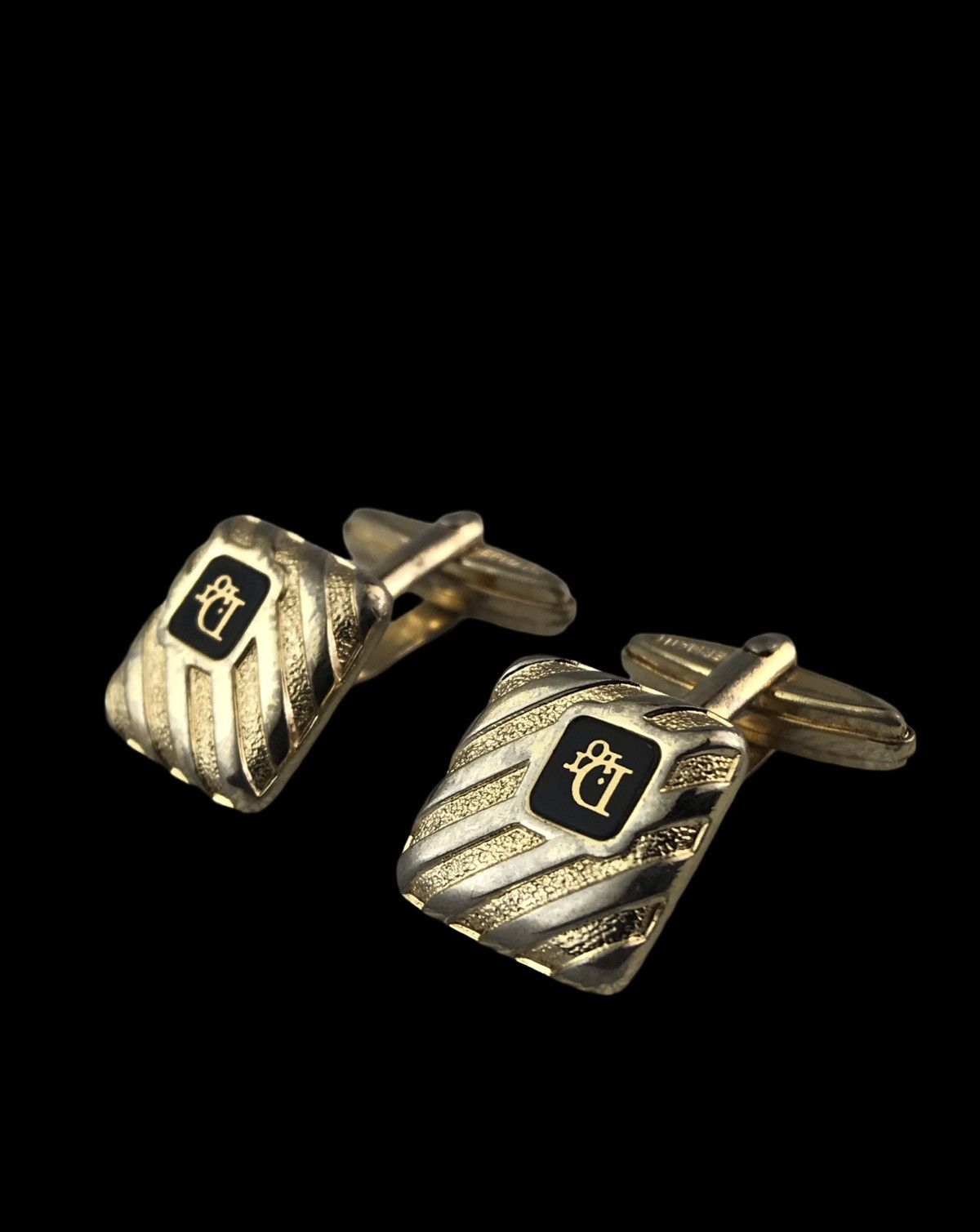 Christian Dior Monsieur VINTAGE CHRISTIAN DIOR ENAMEL CUFFLINKS MADE IN GERMANY 🇩🇪 Size ONE SIZE - 2 Thumbnail