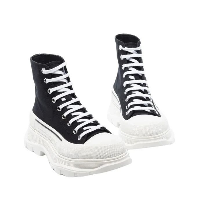 o1wfsh0625 Sneakers in Black & White