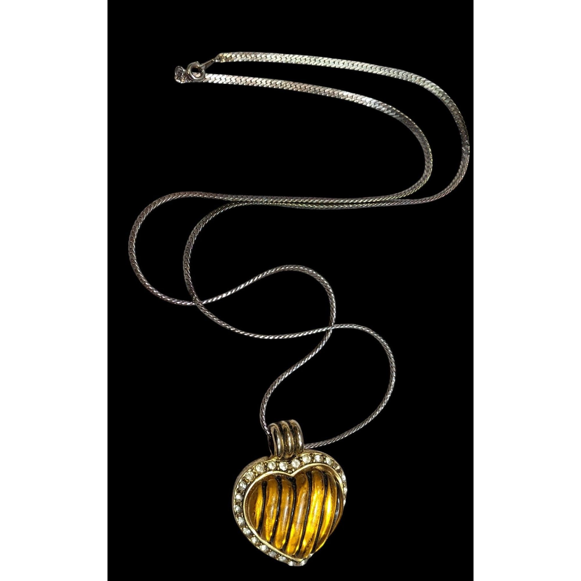 Other Vintage Coquette Honey Lucite Heart Pendant Necklace Size ONE SIZE - 3 Thumbnail