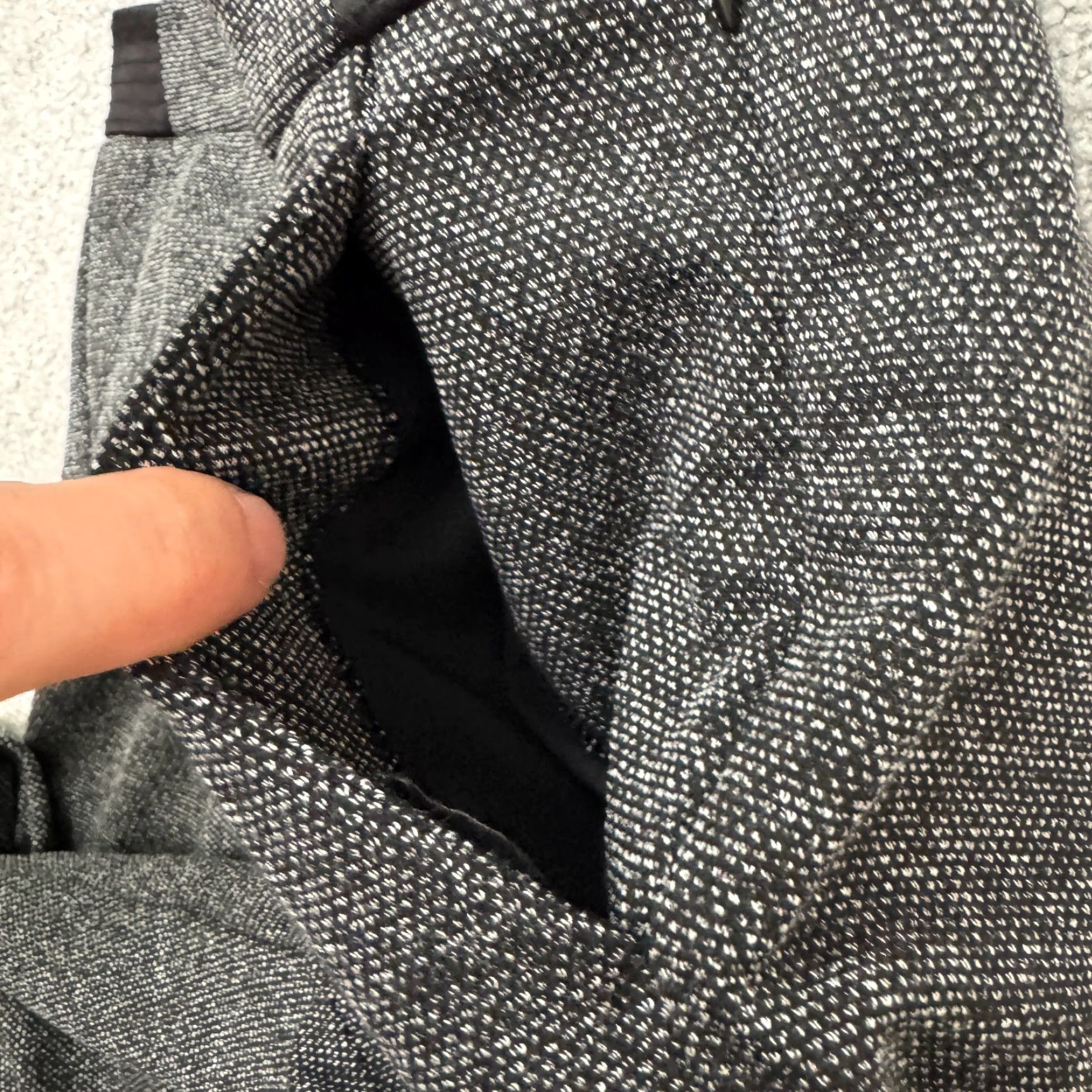 White House Black Market White House Black Market Slim Fit Ankle Trouser Pants Women 2 Tweed Gray Stretch Size 28" / US 6 / IT 42 - 6 Thumbnail