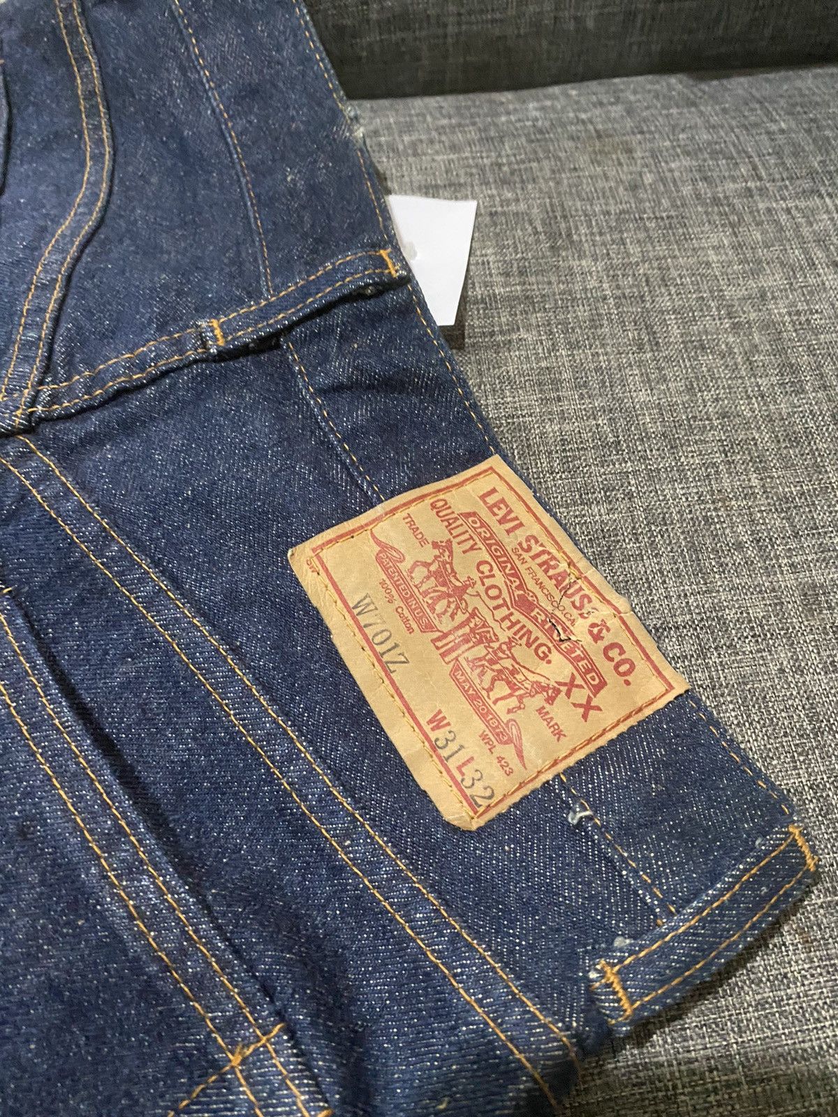 Levi's Vintage Clothing LEVIS 701 SELVEDGE RAW DENIM Size US 31 - 4 Thumbnail