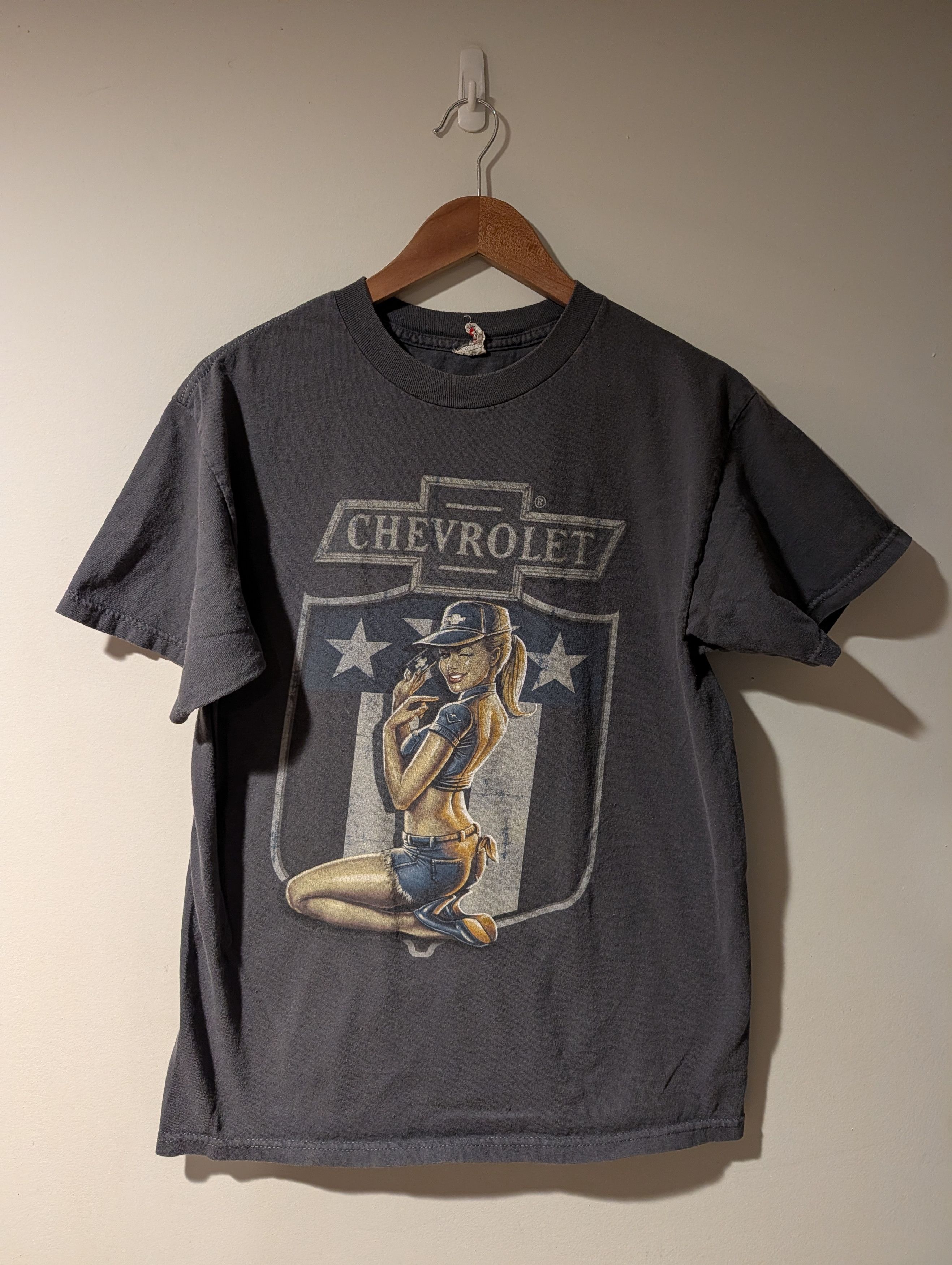 Chevrolet Vintage Y2K Chevrolet Pin Up Girl Classic Car Motor T-Shirt Size US M / EU 48-50 / 2 - 1 Thumbnail