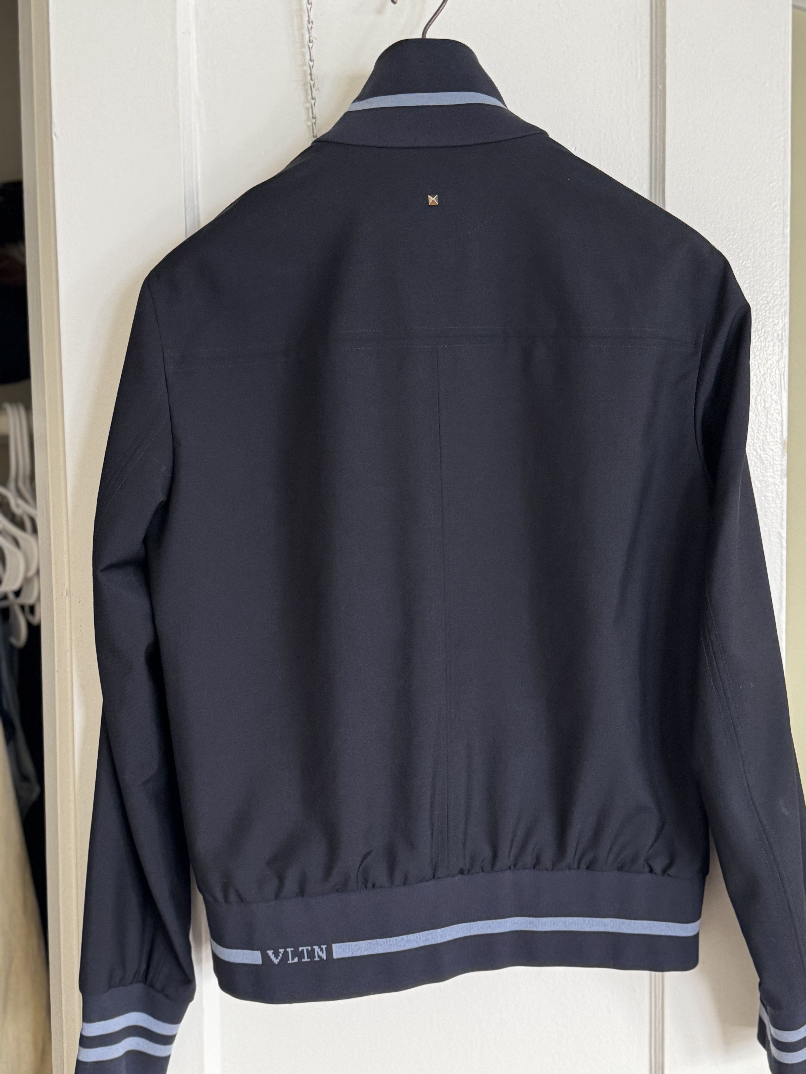 Valentino Velentino Garvani Track Jacket- Like New- Sz 48 Size US M / EU 48-50 / 2 - 3 Thumbnail