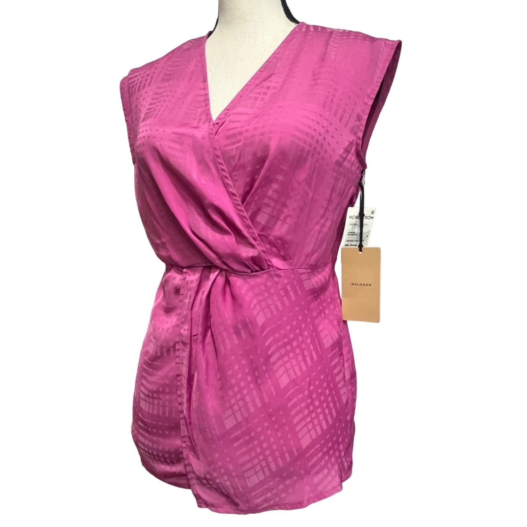 Other Halogen Twist Front Top, Pink Rosebud, Sz. M Size M / US 6-8 / IT 42-44 - 4 Thumbnail