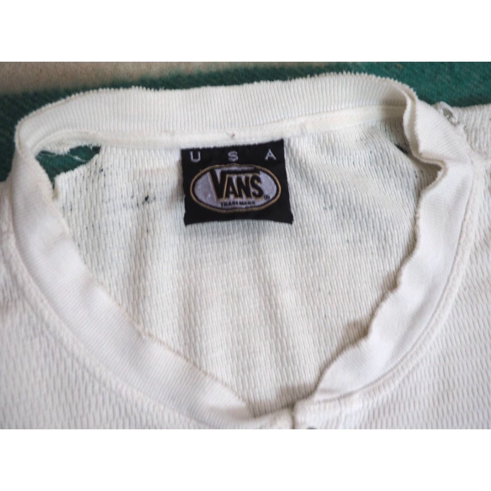 Vans VINTAGE Vans Grunge Distress 90s White Thermal L/S Henley Shirt 2XL Men Size US XXL / EU 58 / 5 - 5 Thumbnail