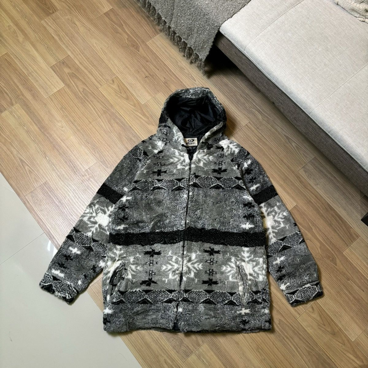 If Six Was Nine × Le Grande Bleu (L.G.B.) Vintage Piko fauxfur jacket Size US XL / EU 56 / 4 - 1 Thumbnail