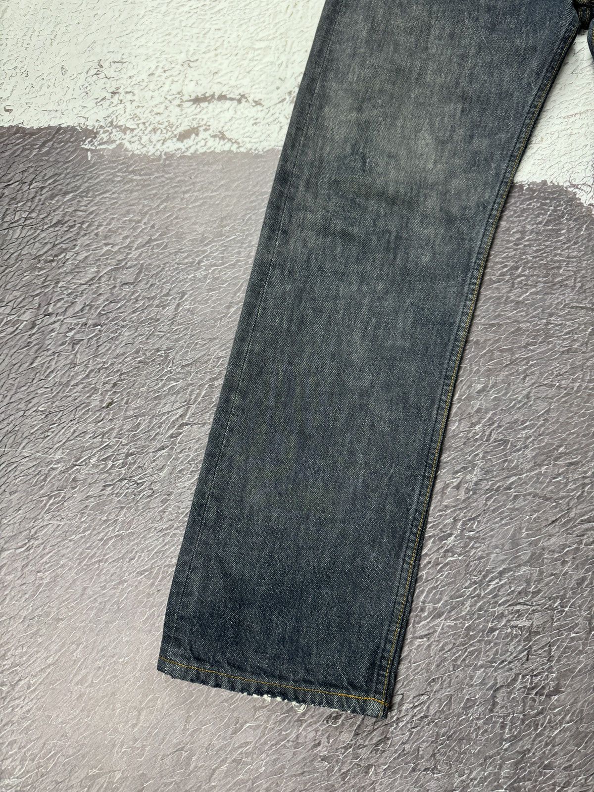 Levi's Levi’s 501 vintage y2k indigo blue faded distressed jeans Size US 33 - 4 Thumbnail