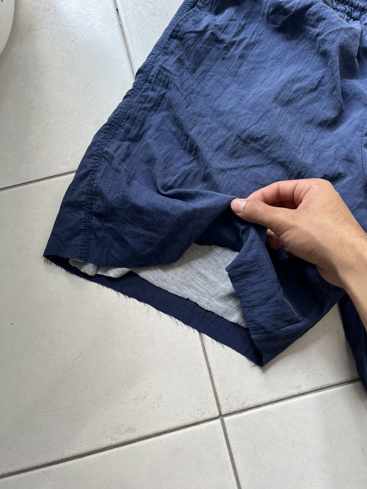 Nike Vintage Nike Navy Shorts Size US 32 / EU 48 - 5 Thumbnail