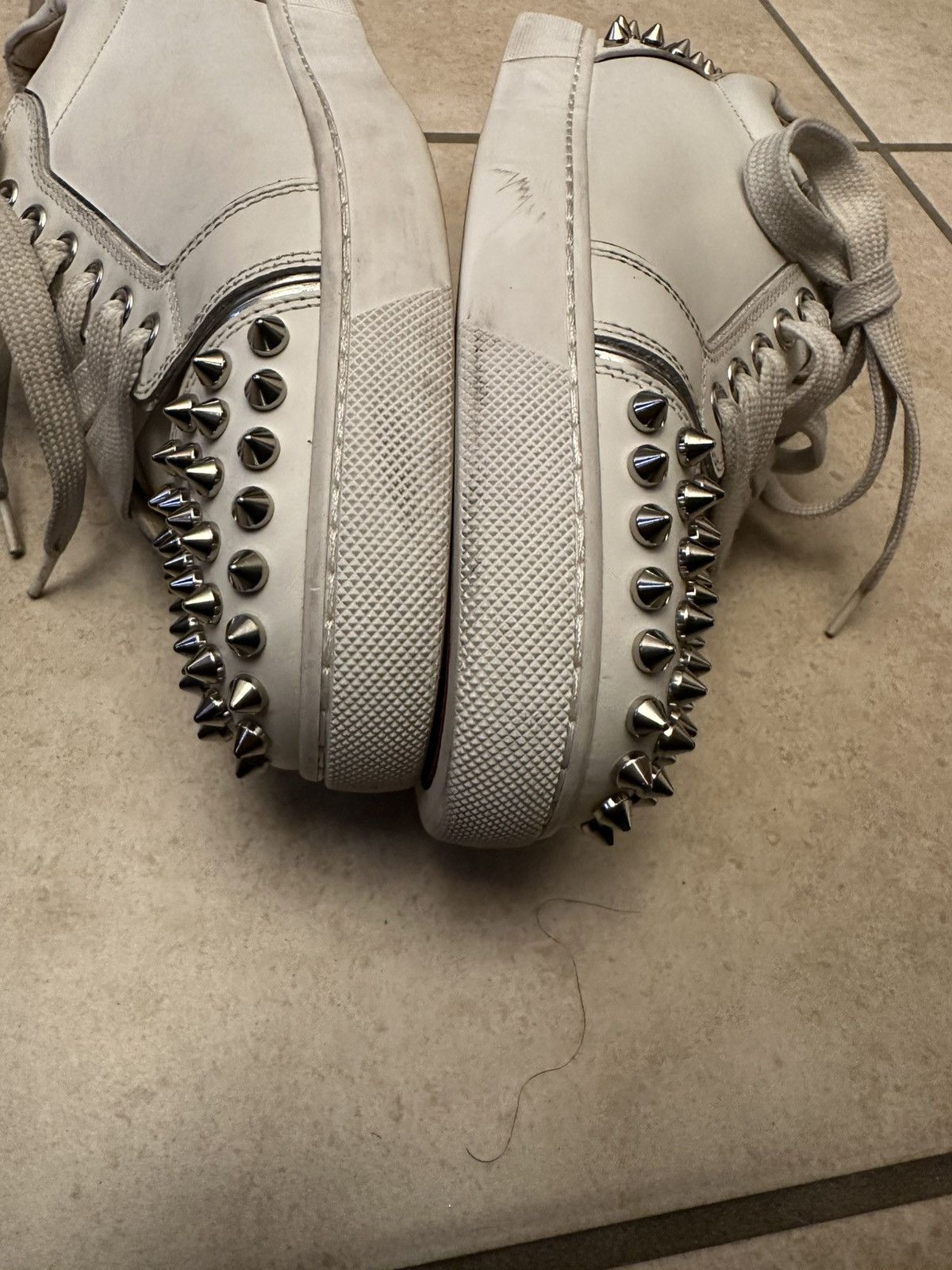 Christian Louboutin Christian Louboutin Louis Junior Spikes Size US 6 / EU 39 - 17 Thumbnail