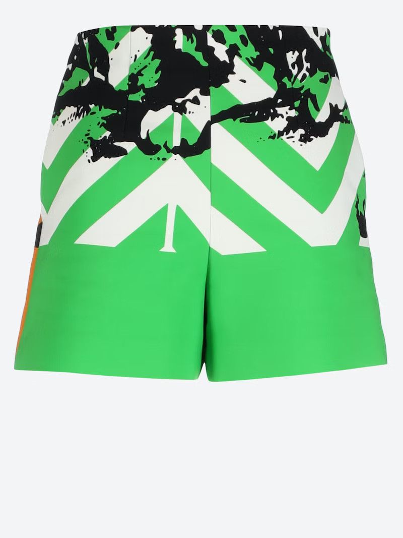 o1bcso1str0224 Shorts in Green