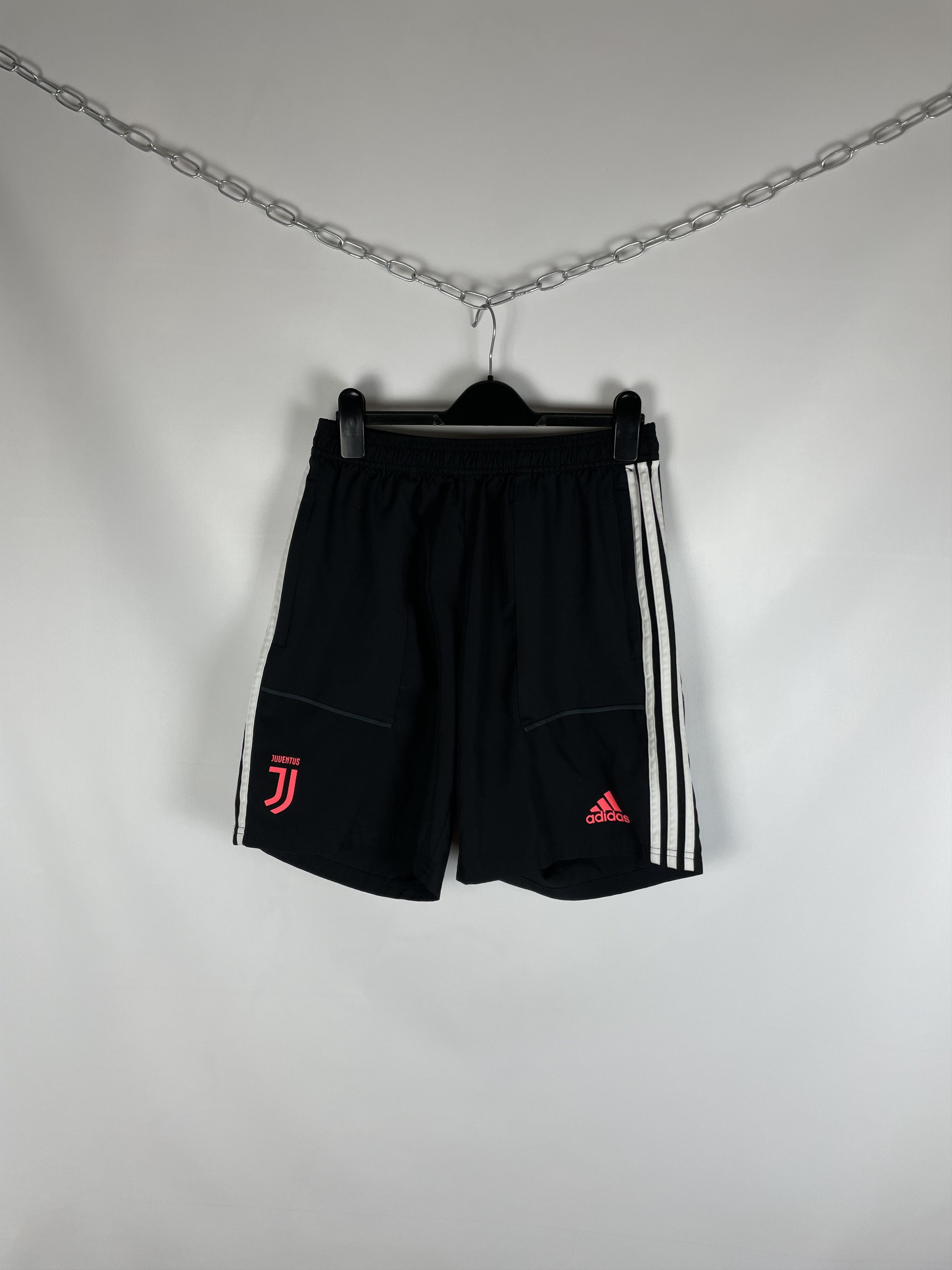 Adidas Vintage Juventus soccer shorts adida Size US 32 / EU 48 - 1 Thumbnail