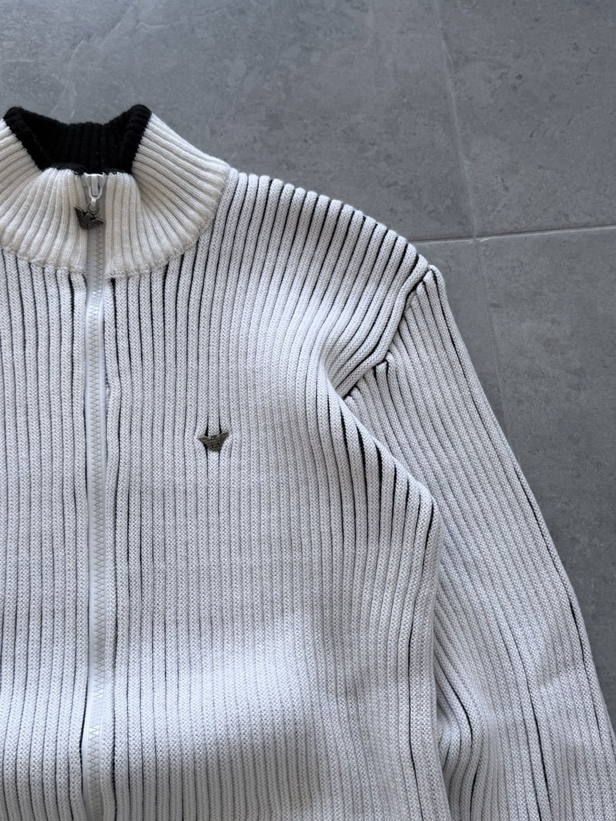 Emporio Armani 00s Vintage Avant Garde Emporio Armani Knit Zip Sweater Size US L / EU 52-54 / 3 - 2 Thumbnail