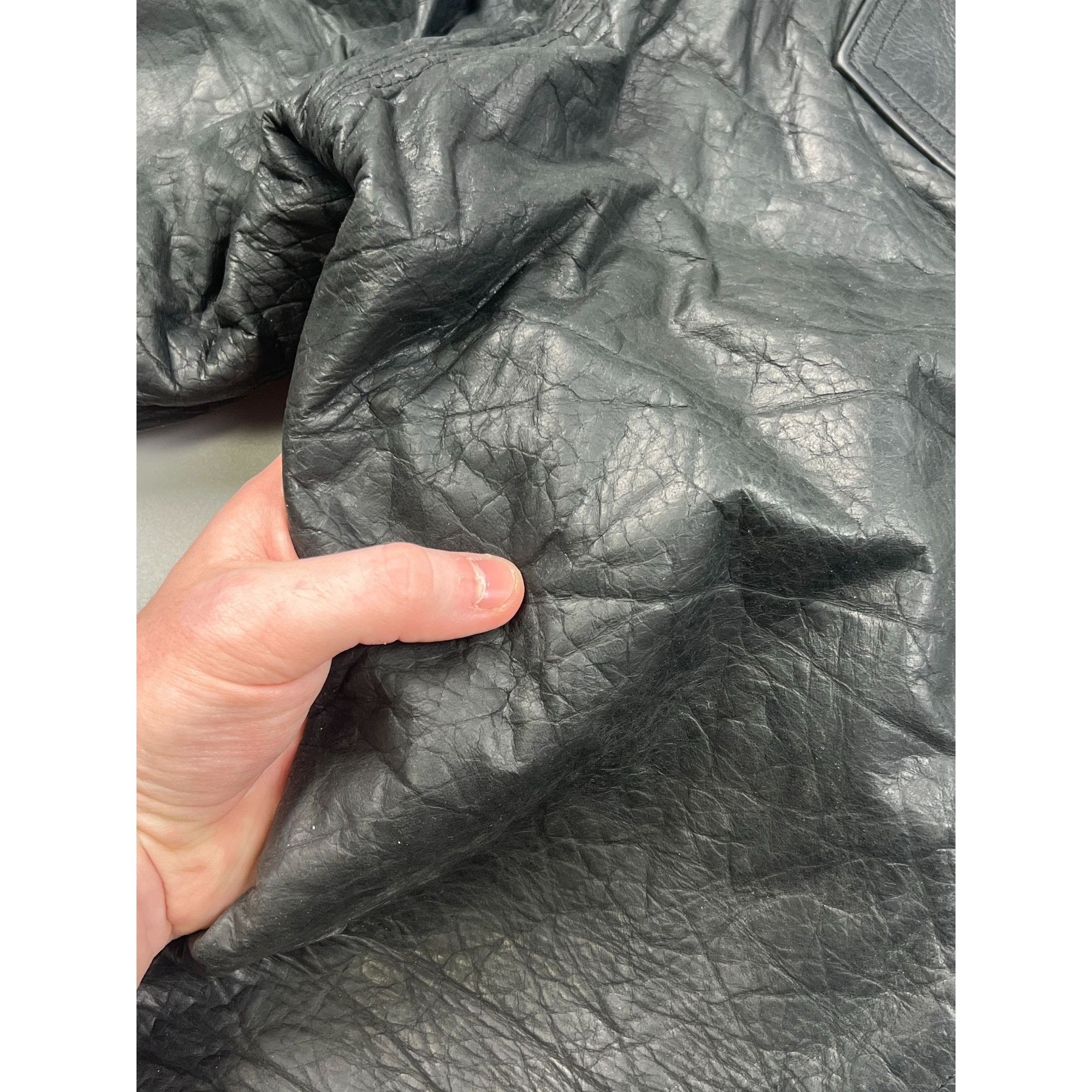 Vintage Vintage Leather Biker Pants (Y0747) Size US 32 / EU 48 - 16 Thumbnail