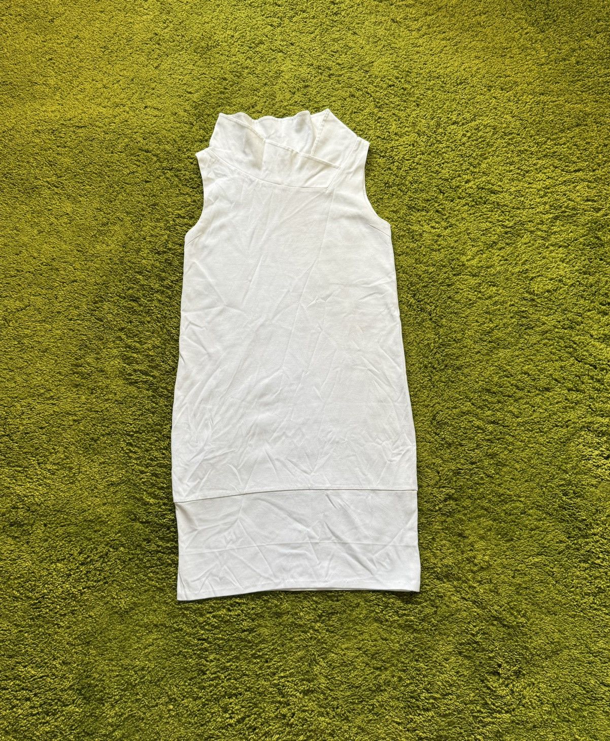 Prada Prada white tab patch logo dress Size M / US 6-8 / IT 42-44 - 1 Thumbnail
