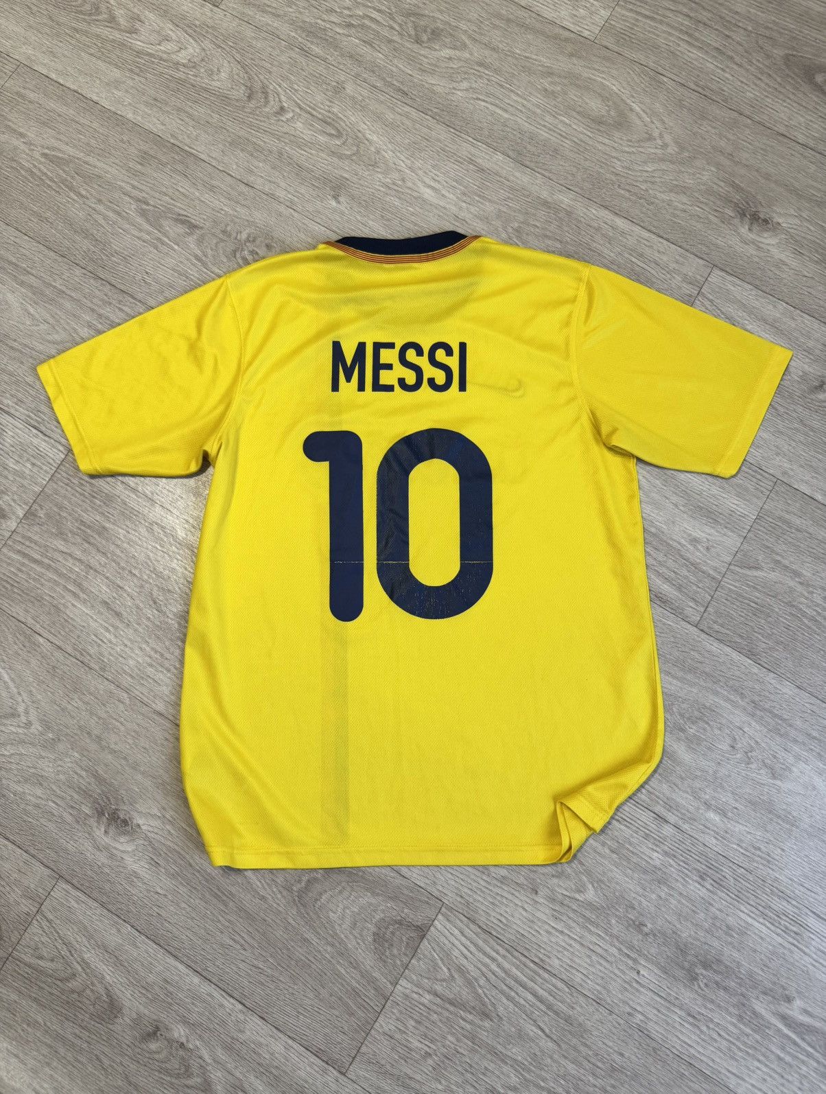 Nike 🔷Vintage Nike Barcelona 2008/09 Messi #10 Soccer jersey🔷 Size US M / EU 48-50 / 2 - 8 Thumbnail