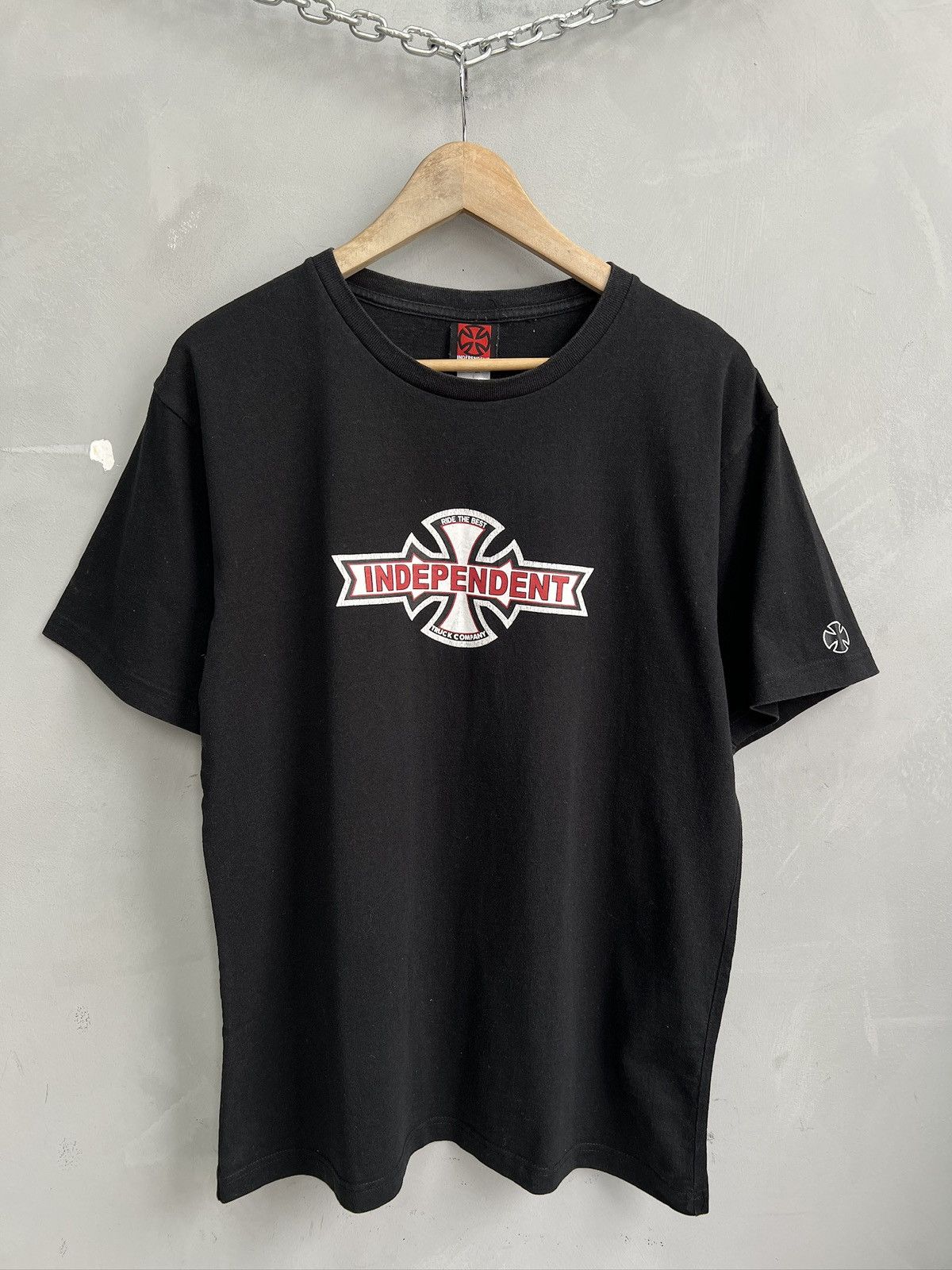 Independent Truck Co. Independent skater boxy fit t shirt y2k Size US L / EU 52-54 / 3 - 1 Thumbnail