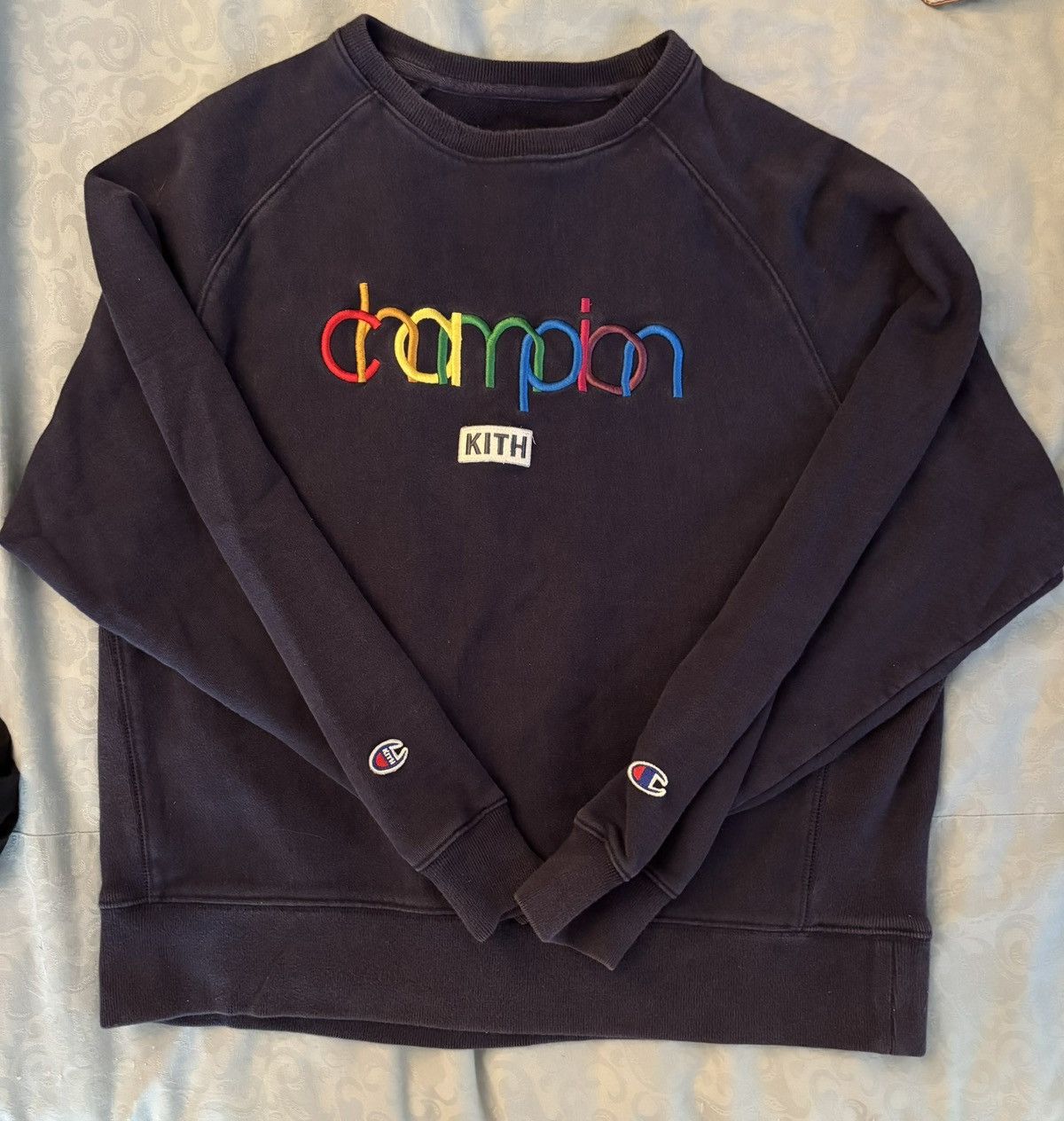 Champion × Kith Champion Kith Blue Crewneck With Double Embroidered Logo Size US M / EU 48-50 / 2 - 7 Thumbnail
