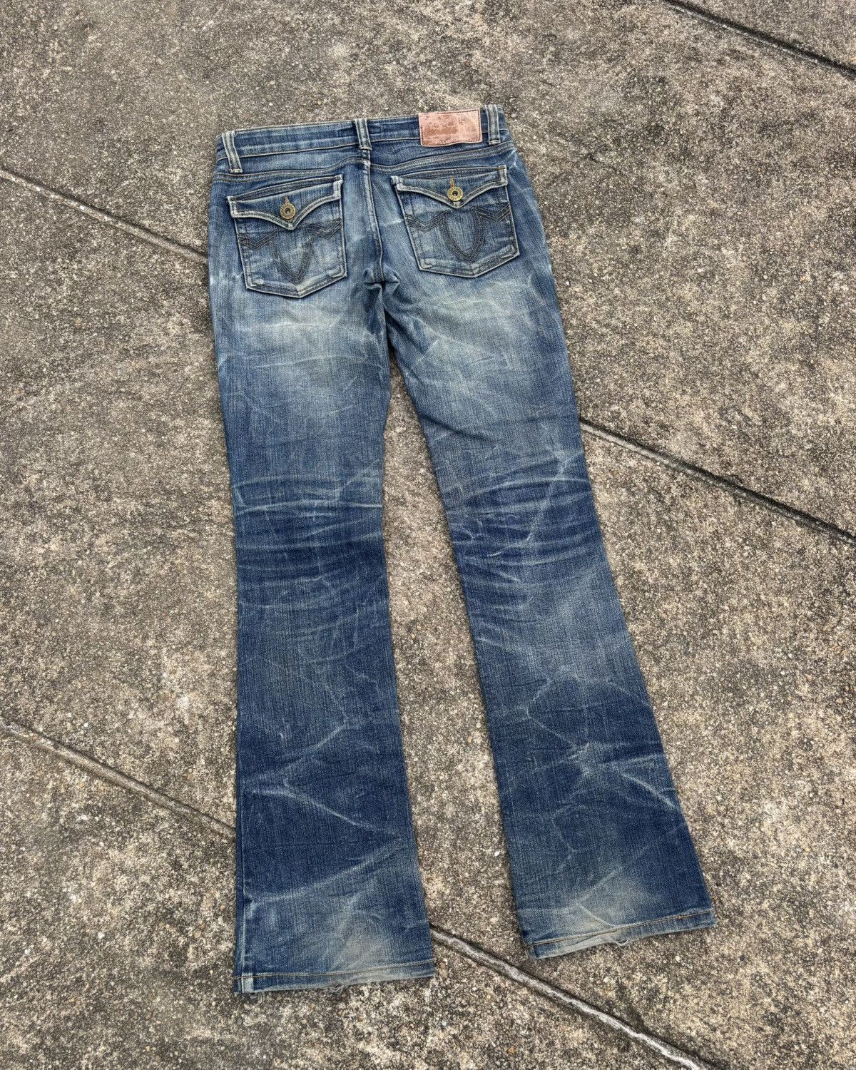 If Six Was Nine × Japanese Brand × Le Grande Bleu (L.G.B.) Juriano Jurrie Mud Wash Bootcut Flared Jeans Size US 30 / EU 46 - 4 Thumbnail