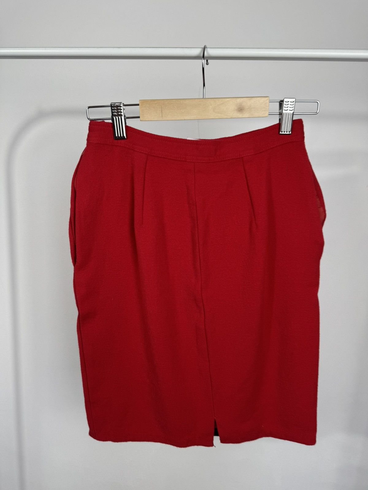 Valentino Vintage Valentino Studio Red Wool Pencil Midi Skirt Size 26" / US 2 / IT 38 - 11 Thumbnail