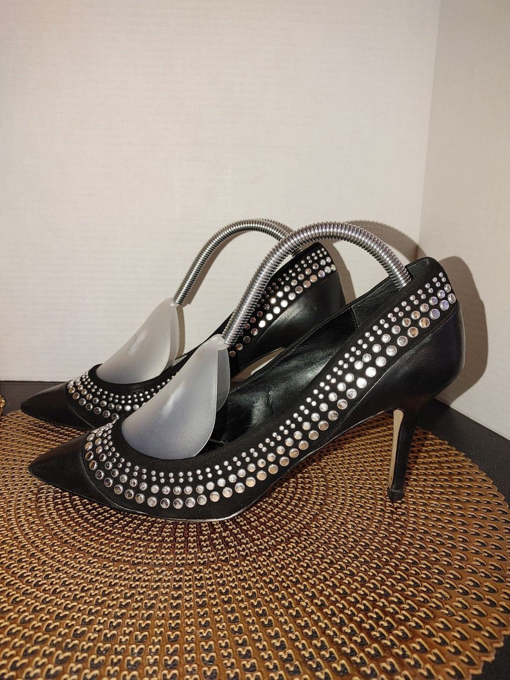 White House Black Market White House Black Market Ali Heels Size 10M Size US 10 / IT 40 - 1 Thumbnail