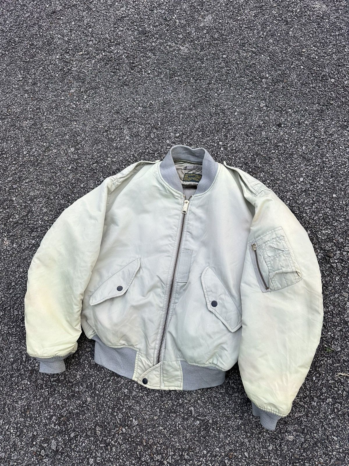 Vintage 🪖Vintage MA-1 Man Intermediate Creamy Green Bomber Jacket Size US M / EU 48-50 / 2 - 3 Thumbnail