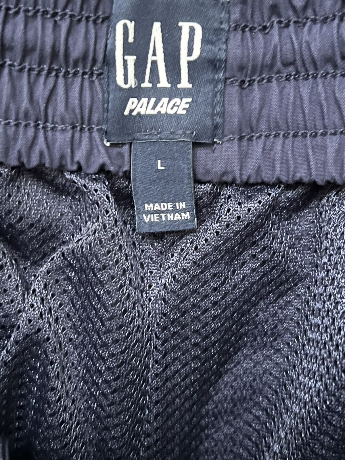 Gap × Palace Gap x Palace Collaboration Shorts L Navy Size US 34 / EU 50 - 4 Thumbnail