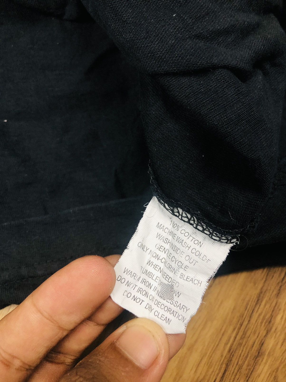 Southpole Southpole XL Black Fleur-de-lis Distressed Graphic Tee (39) Size US XL / EU 56 / 4 - 9 Thumbnail