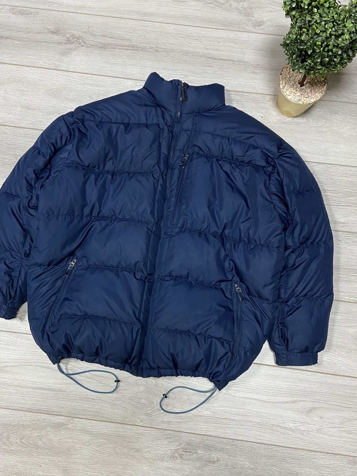 Nike vintage puffer down jacket big swoosh back
