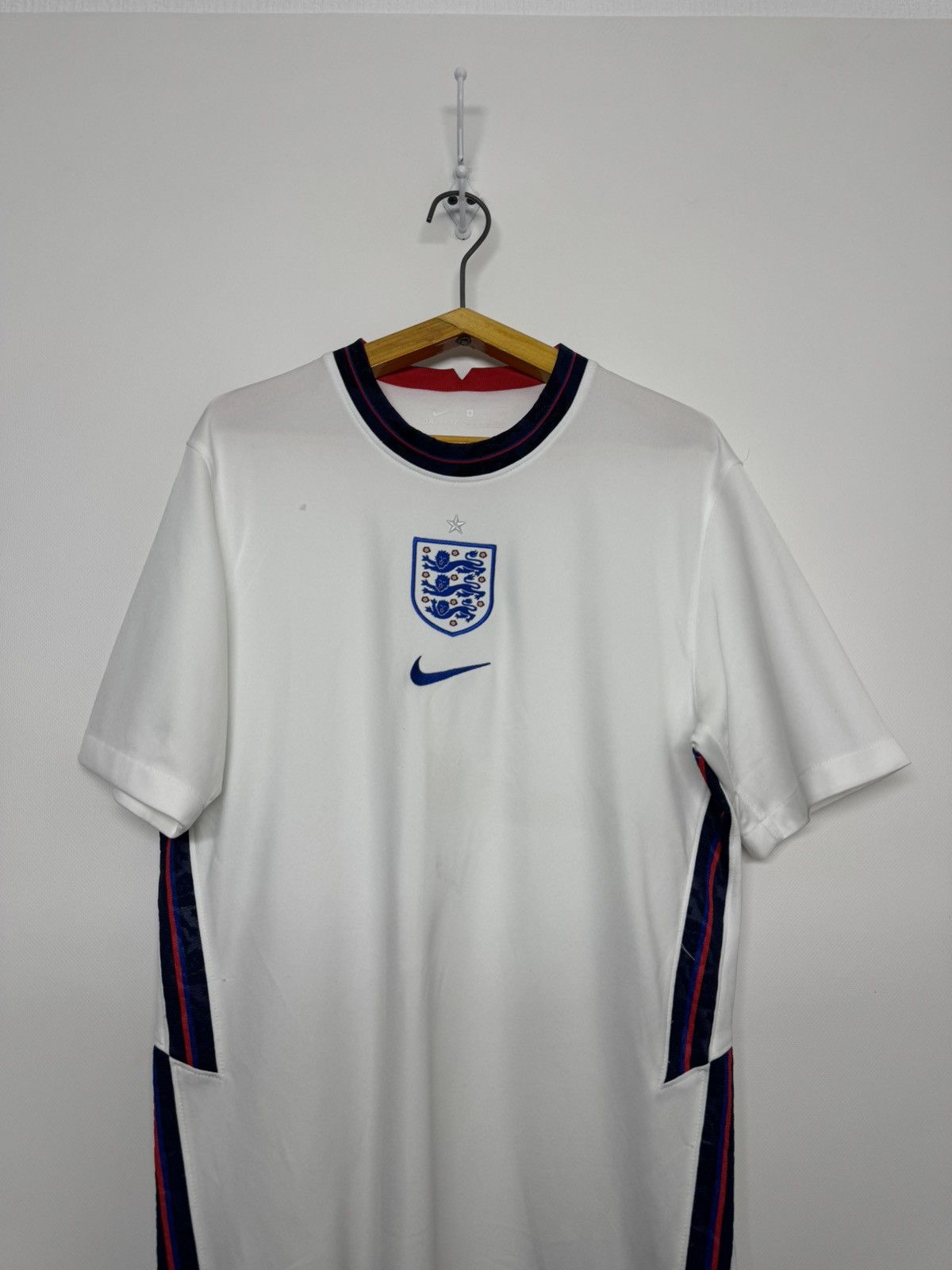 Nike Vintage Nike England National Team T-shirt jersey Size US S / EU 44-46 / 1 - 3 Thumbnail