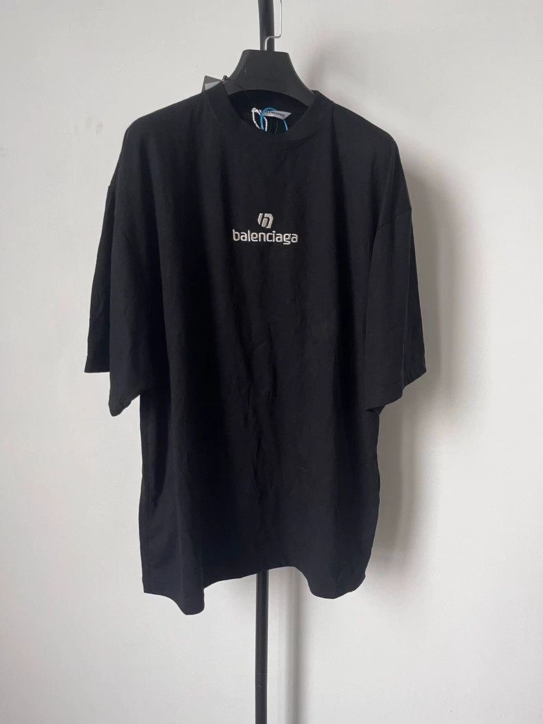 Balenciaga Monogrammed Crew Neck Short Sleeve Drop Sleeve