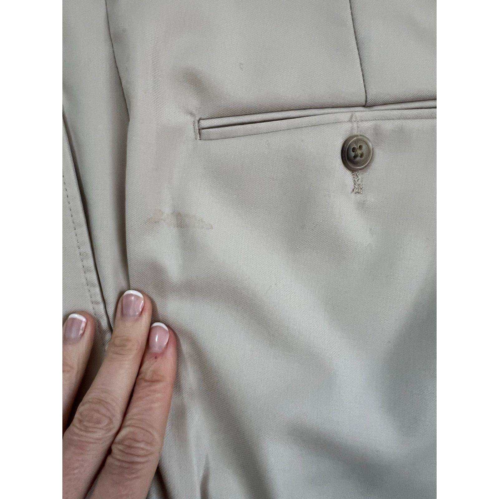 Holland & Sherry Holland & Sherry Lightweight Beige Dress Shorts Size 34 JL Size US 34 / EU 50 - 2 Thumbnail