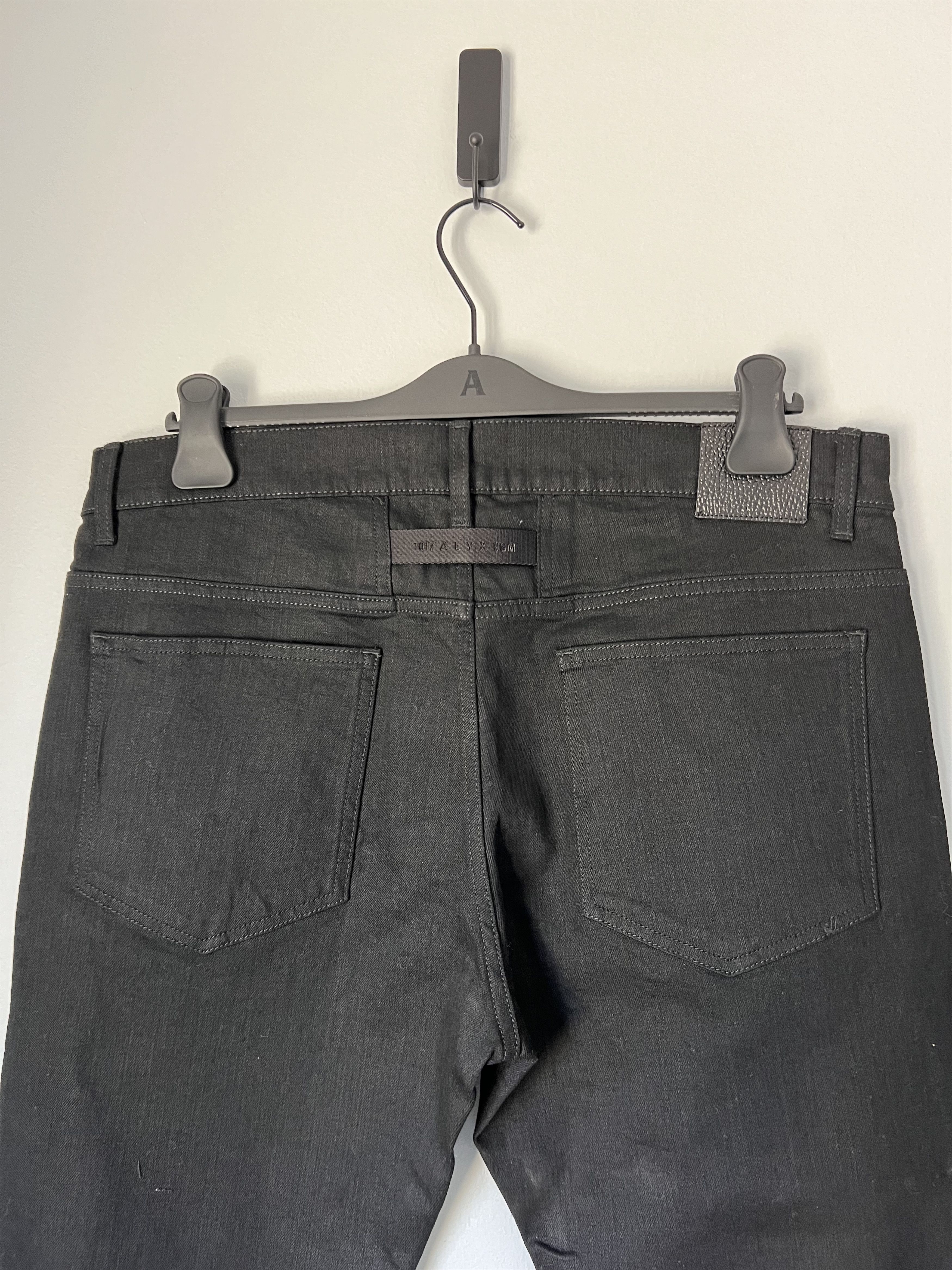 1017 ALYX 9SM 1017 Alyx 9SM 6 Pocket Jeans with A Ring in Black Size US 34 / EU 50 - 5 Thumbnail