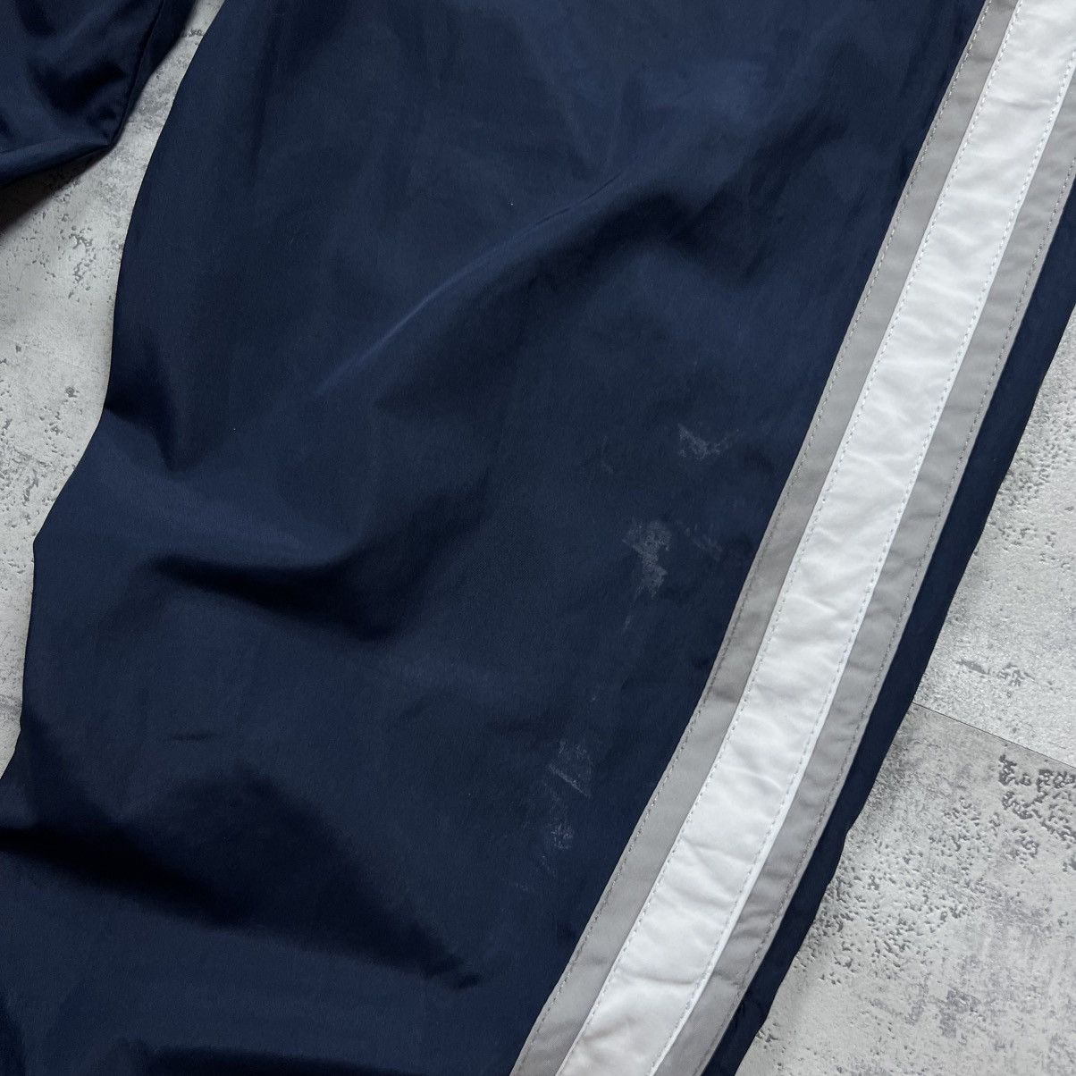 Nike 00s NIKE RETRO LOGO VINTAGE Y2K PARACHUTE GORPCORE PANTS Size US 32 / EU 48 - 5 Thumbnail
