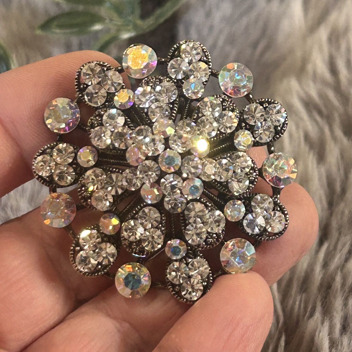 Vintage Vintage 70s-80s dome rhinestone aurora borealis necklace Size ONE SIZE - 5 Thumbnail