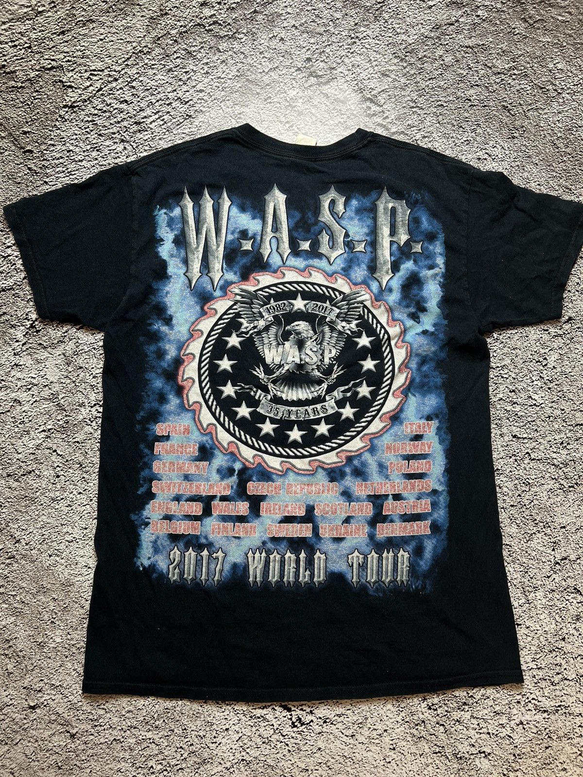 Band Tees W.A.S.P 2017 world tour 35 & forever vintage t shirt Size US M / EU 48-50 / 2 - 3 Thumbnail