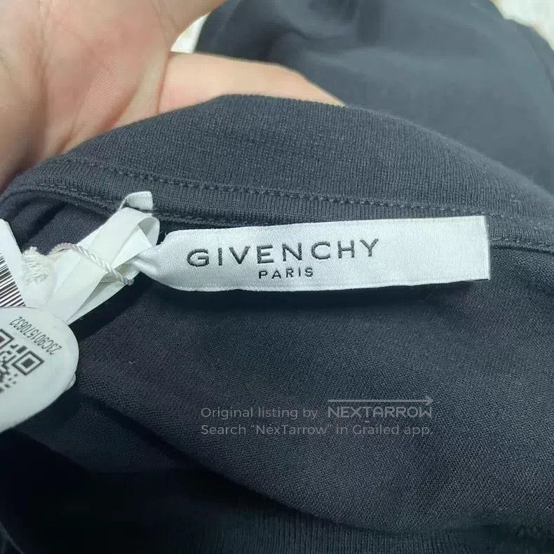 Givenchy Givenchy Distressed Letter Short Sleeve Size US M / EU 48-50 / 2 - 4 Thumbnail