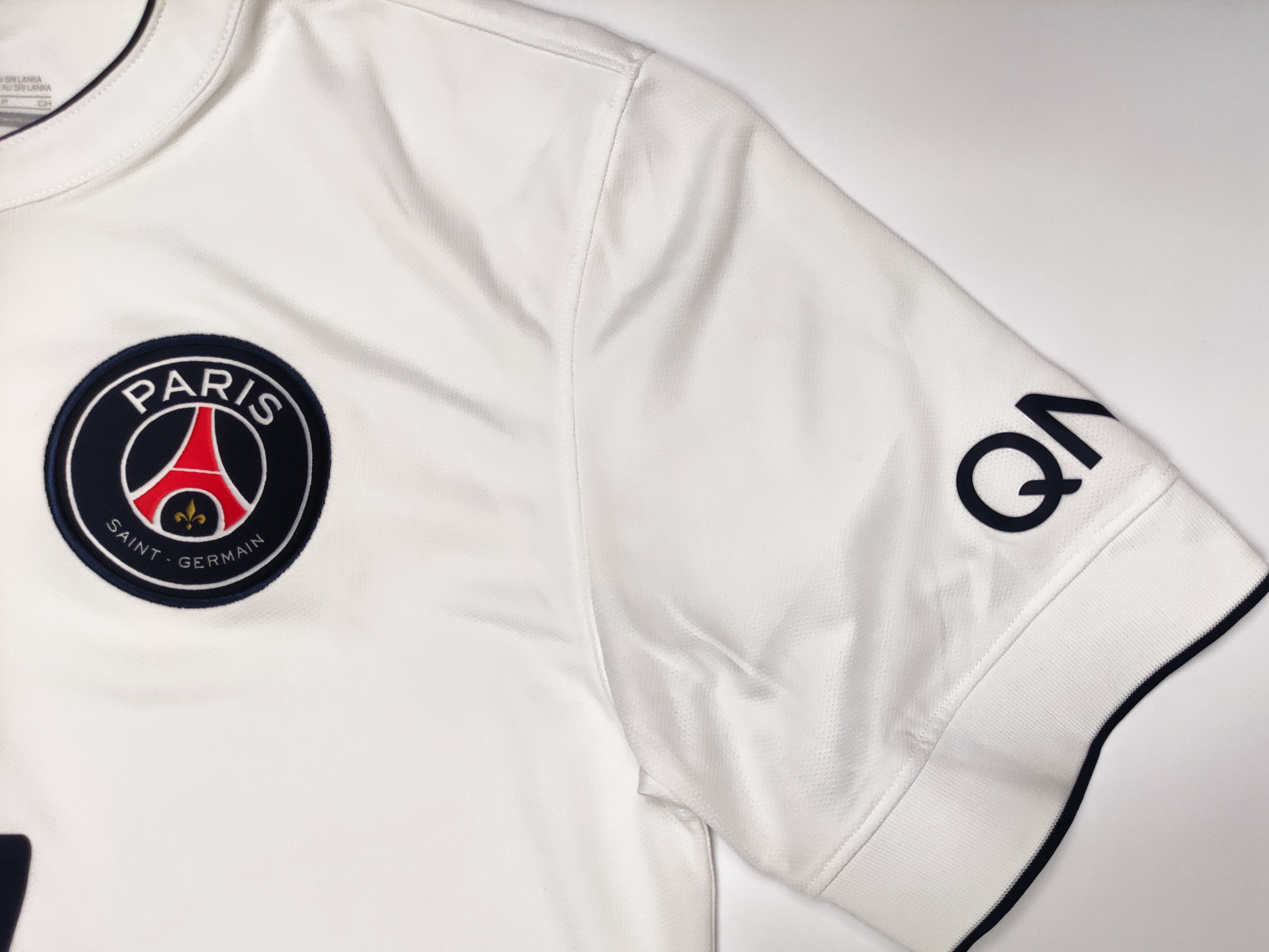 Nike Paris Saint-Germain 2014 2015 Nike Away Shirt Kit Jersey Size US S / EU 44-46 / 1 - 12 Thumbnail