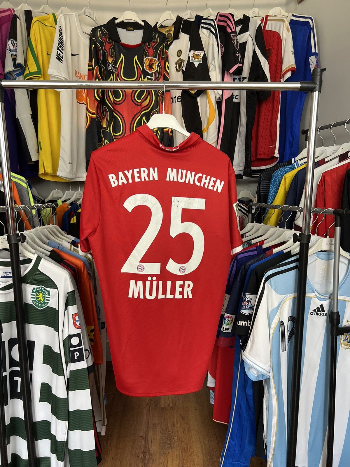 Adidas Jersey Adidas Bayern 2016/17 Müller #25 Vintage Size US M / EU 48-50 / 2 - 1 Thumbnail
