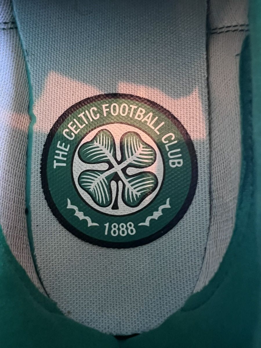 New Balance New Balance 997H ‘Celtic Football Club’ Size US 10.5 / EU 43-44 - 12 Thumbnail