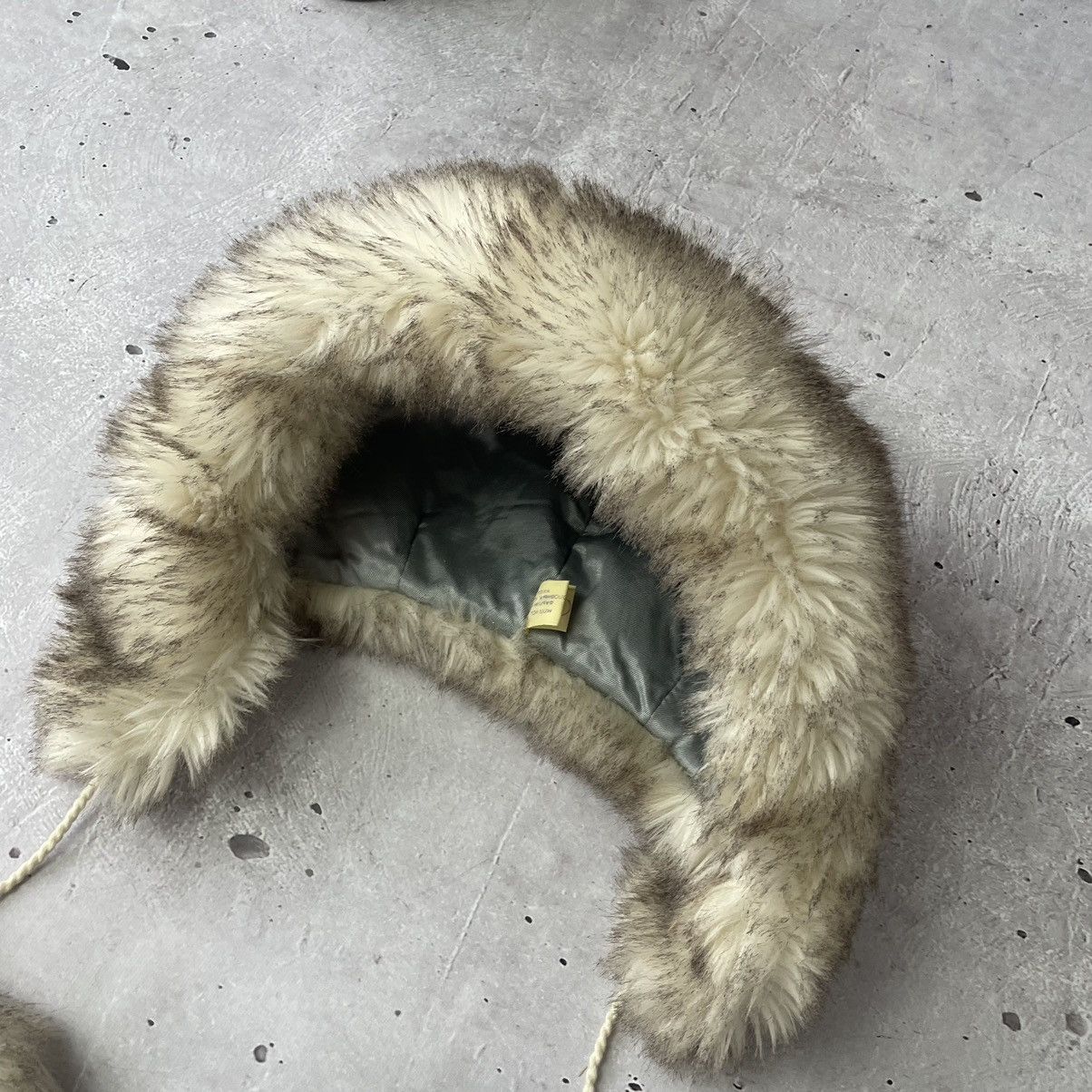 Other Vintage Y2K archival style faux fur USHANKA trapper hat Size ONE SIZE - 8 Thumbnail
