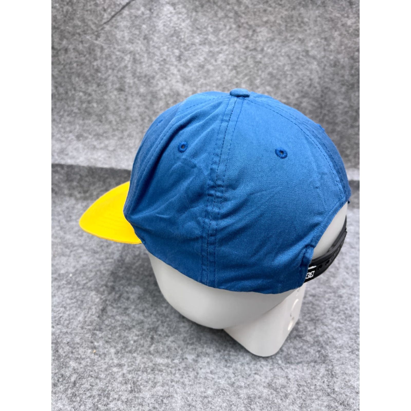 Vintage VINTAGE DC Shoes Snapback Hat Cap Adult 7 1/8 Blue Cotton Skate 90s Mens Size ONE SIZE - 5 Thumbnail