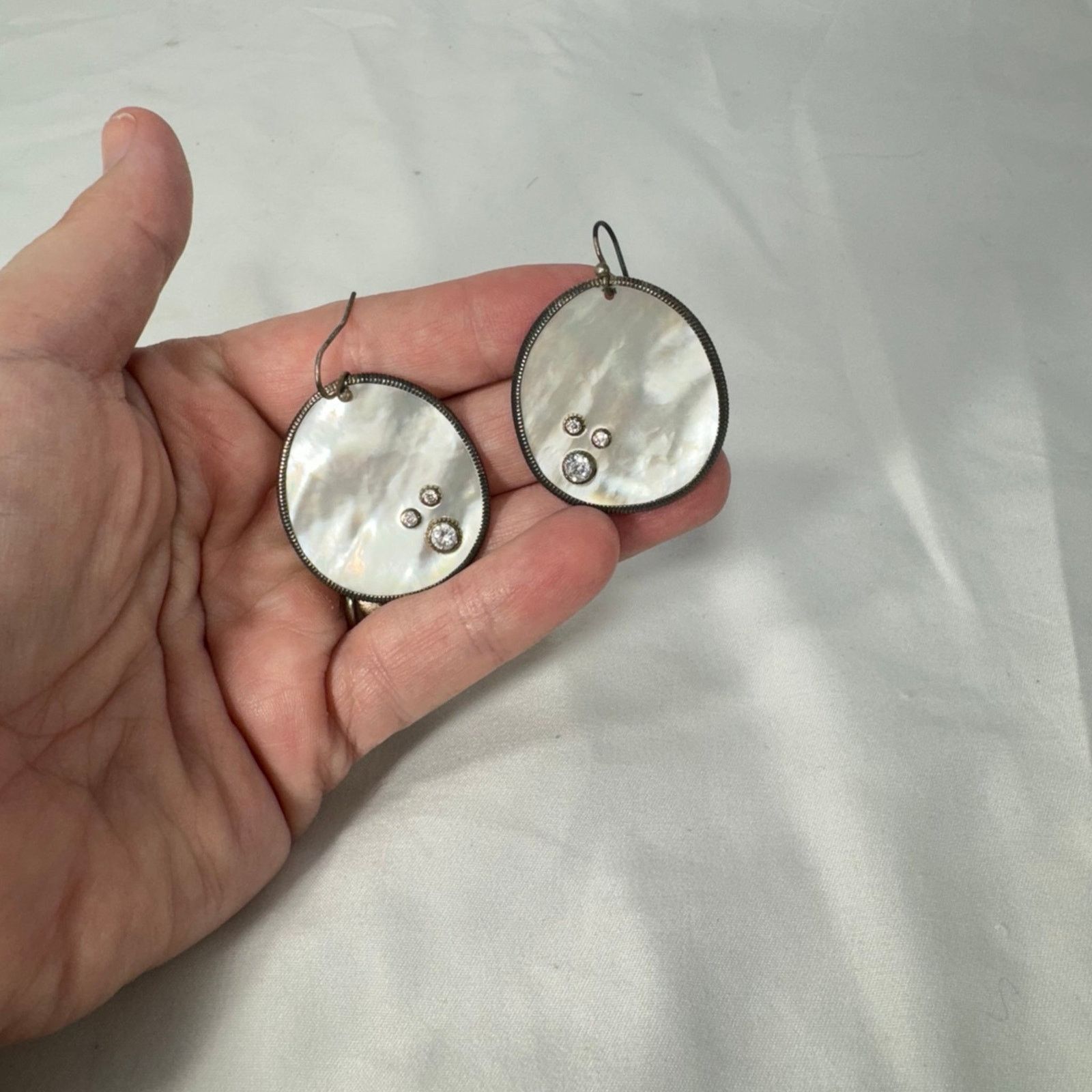 NBDN Nobrandedon VTG Silpada mother of pearl and sterling earrings Size ONE SIZE - 4 Thumbnail