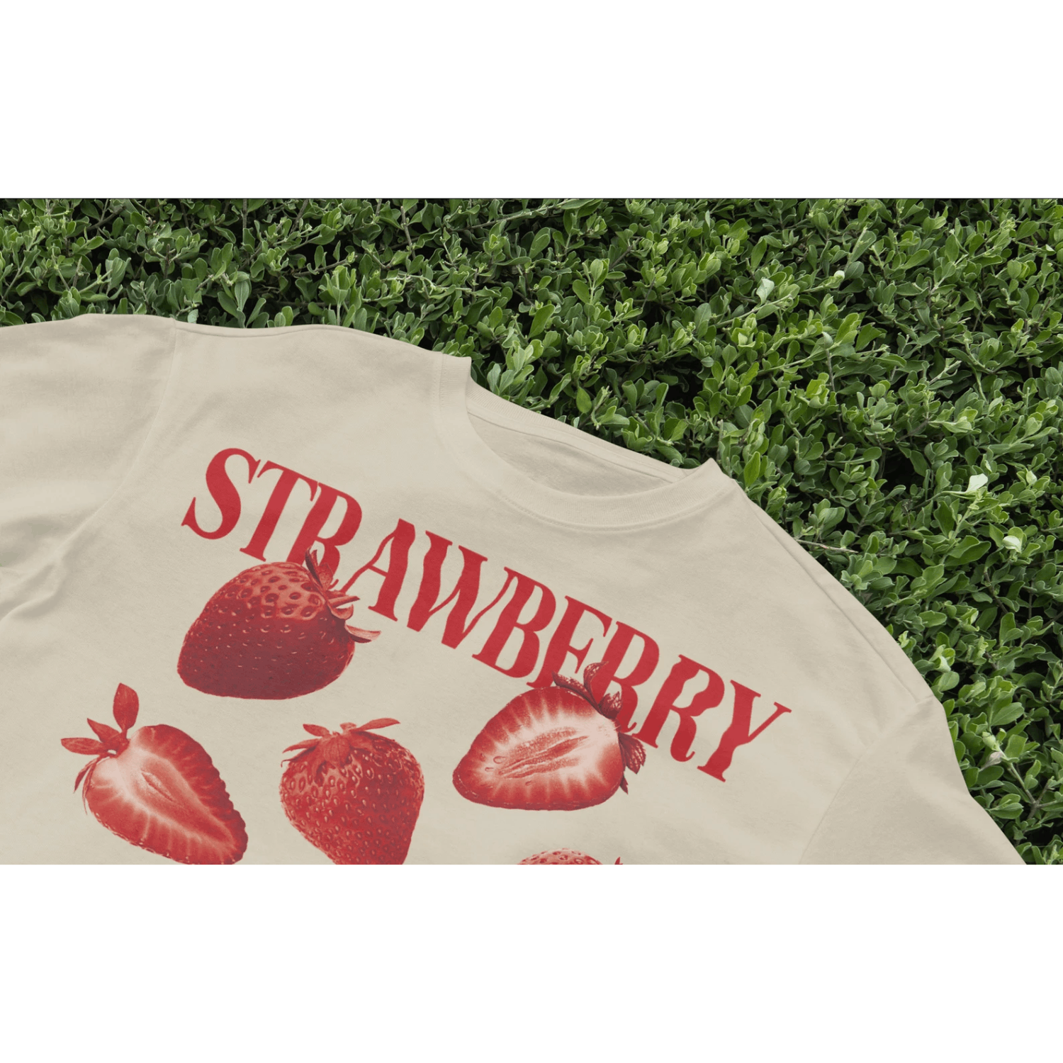 Designer × Vintage Cute Strawberry T-Shirt, Cottagecore Aesthetic Tee Size US L / EU 52-54 / 3 - 2 Thumbnail