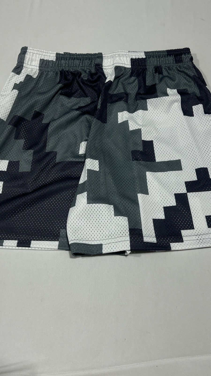 Eric Emanuel Eric Emanuel Digi Camo Mesh Shorts Size US 36 / EU 52 - 10 Thumbnail